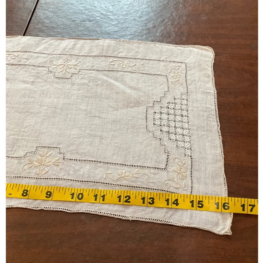 Vintage Linen Embroidered 7 Placements & 8 Napkins Cottagecore Country Farmhouse